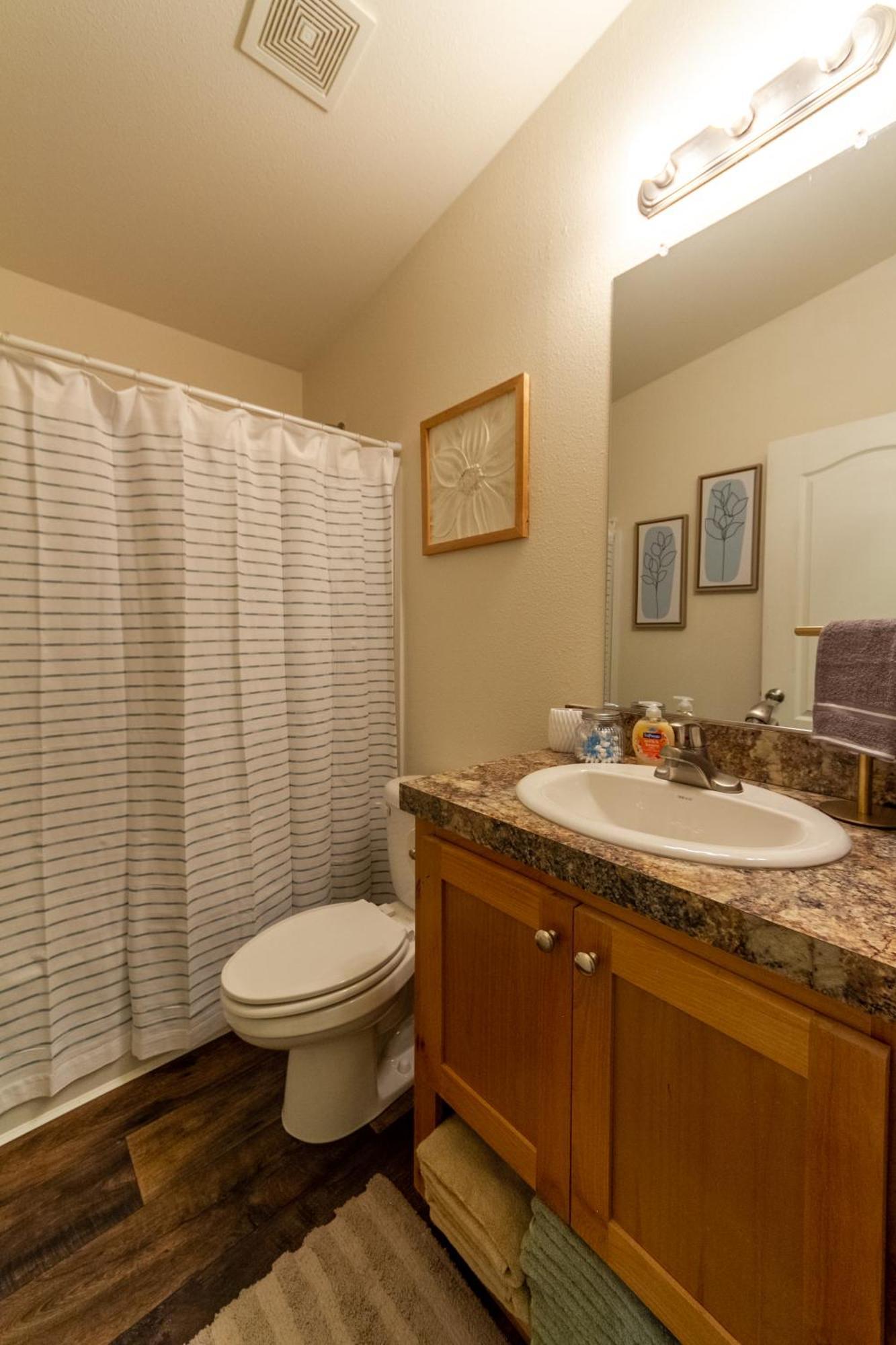 Cute And Cozy 3 Bed 2 Bath Home In North Spokane Exterior photo